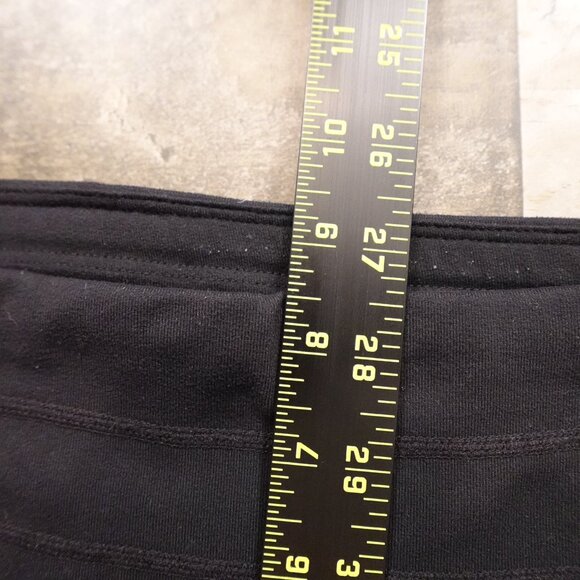 Athleta Black Crop Leggings | Size M | 20” Inseam | Zip Pocket | Mesh Panels - Picture 5 of 12
